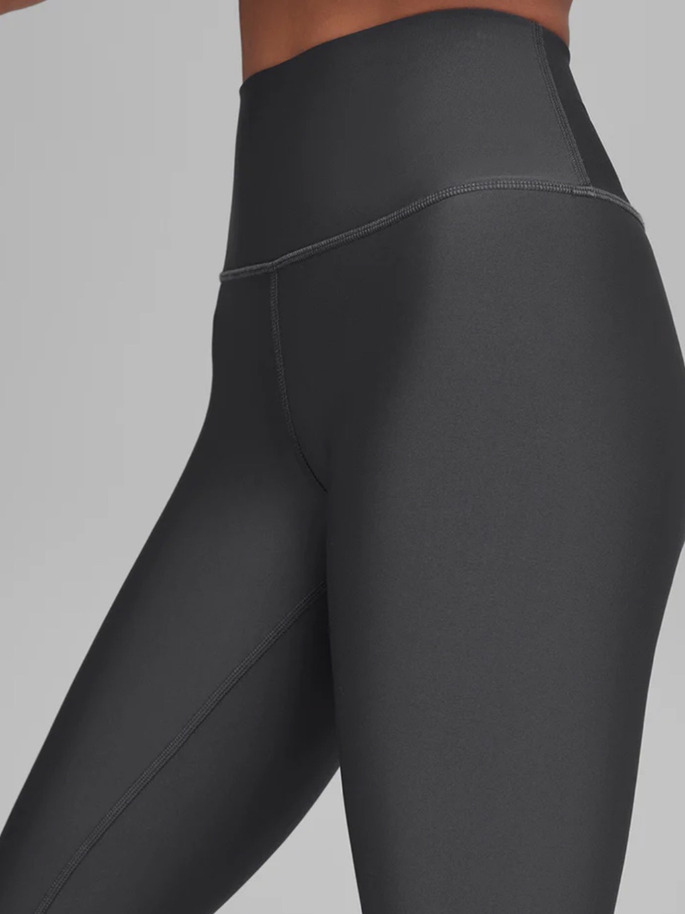 ALO High-Waist Airlift Legging in Anthracite - Picture 3 of 8